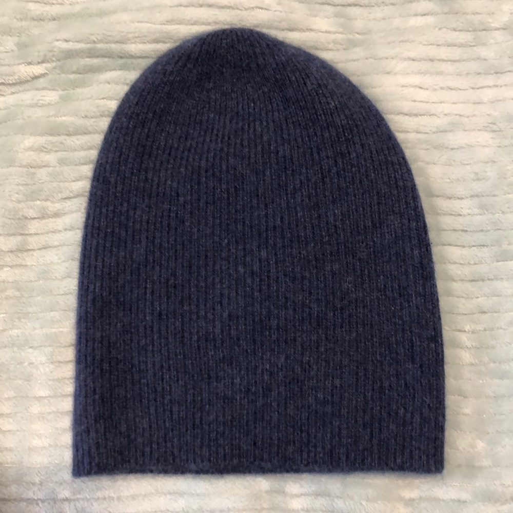 100% cashmere navy blue beanie